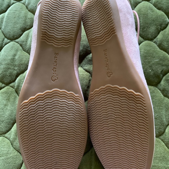 NIB Baretraps Pink Suede Flat Size 8 - Picture 4 of 6